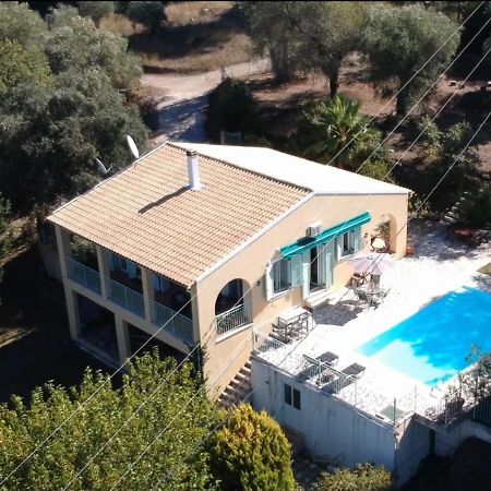 Gastouri Villa Pascalia With Heated Pool In October And Views Achílleion Esterno foto