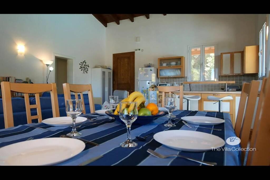 Gastouri Villa Pascalia With Heated Pool In October And Views Achílleion Esterno foto