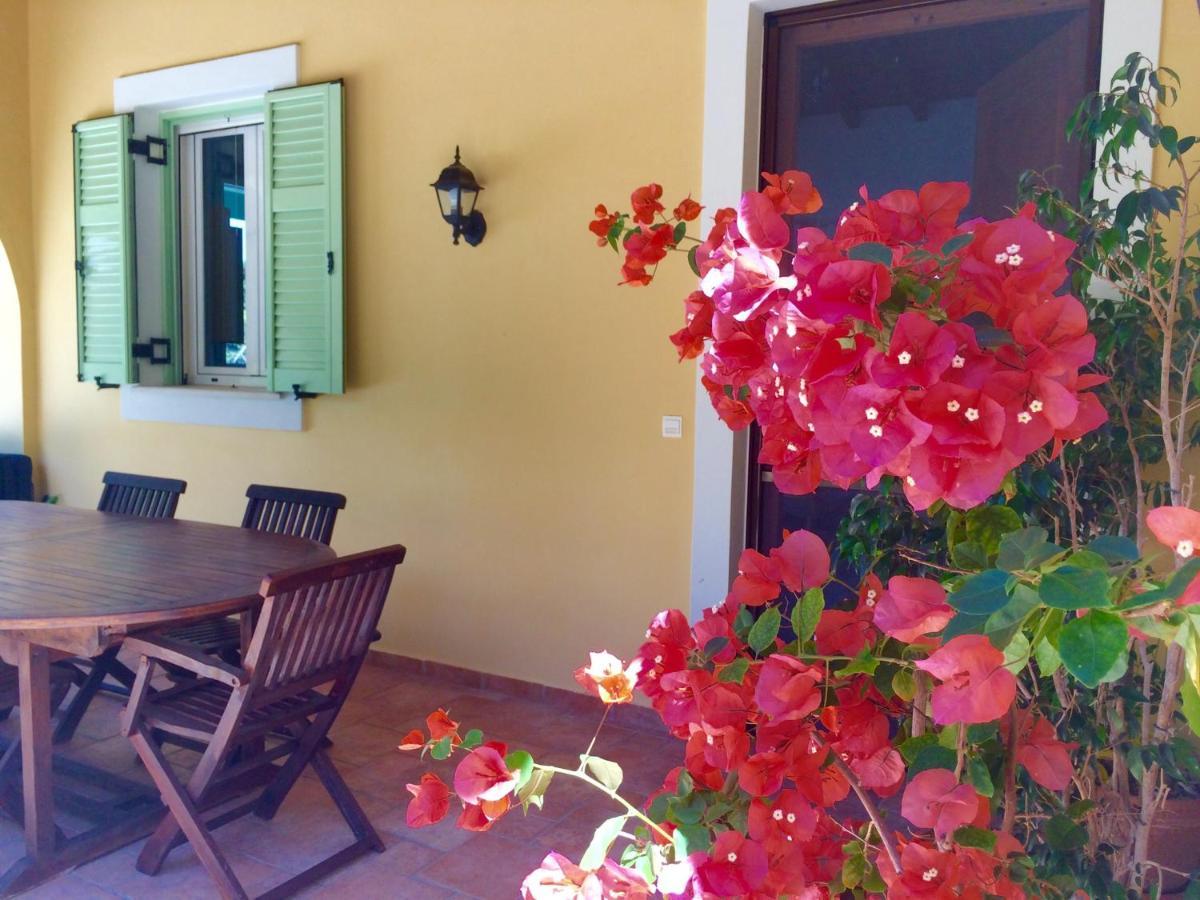 Gastouri Villa Pascalia With Heated Pool In October And Views Achílleion Esterno foto
