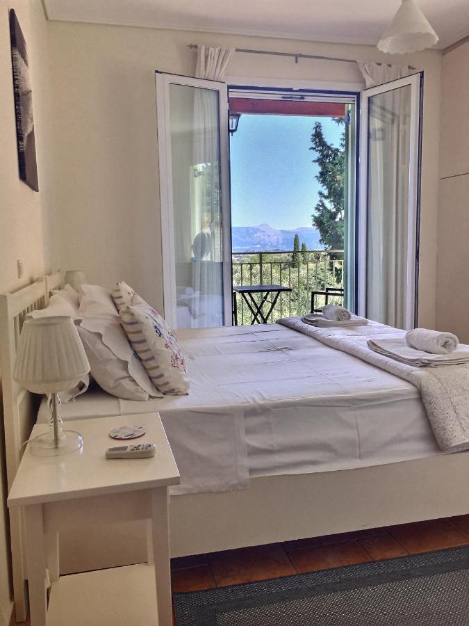 Gastouri Villa Pascalia With Heated Pool In October And Views Achílleion Esterno foto